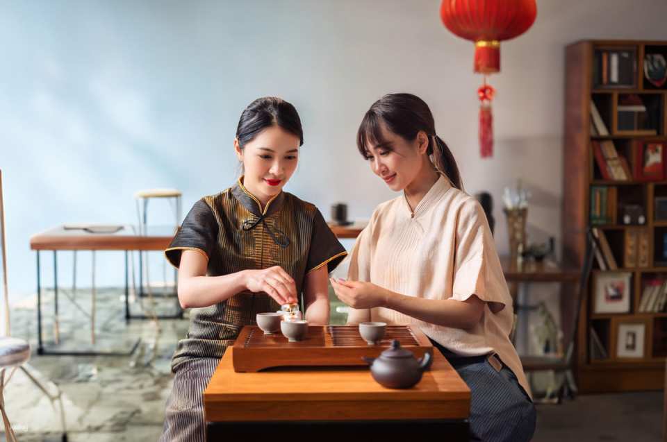 台北永康街｜台灣茶品茶．泡茶體驗｜中英日服務